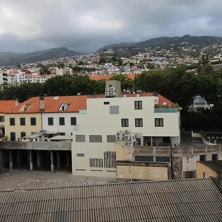 Aqua By Farmer's Market Funchal (Madeira)
